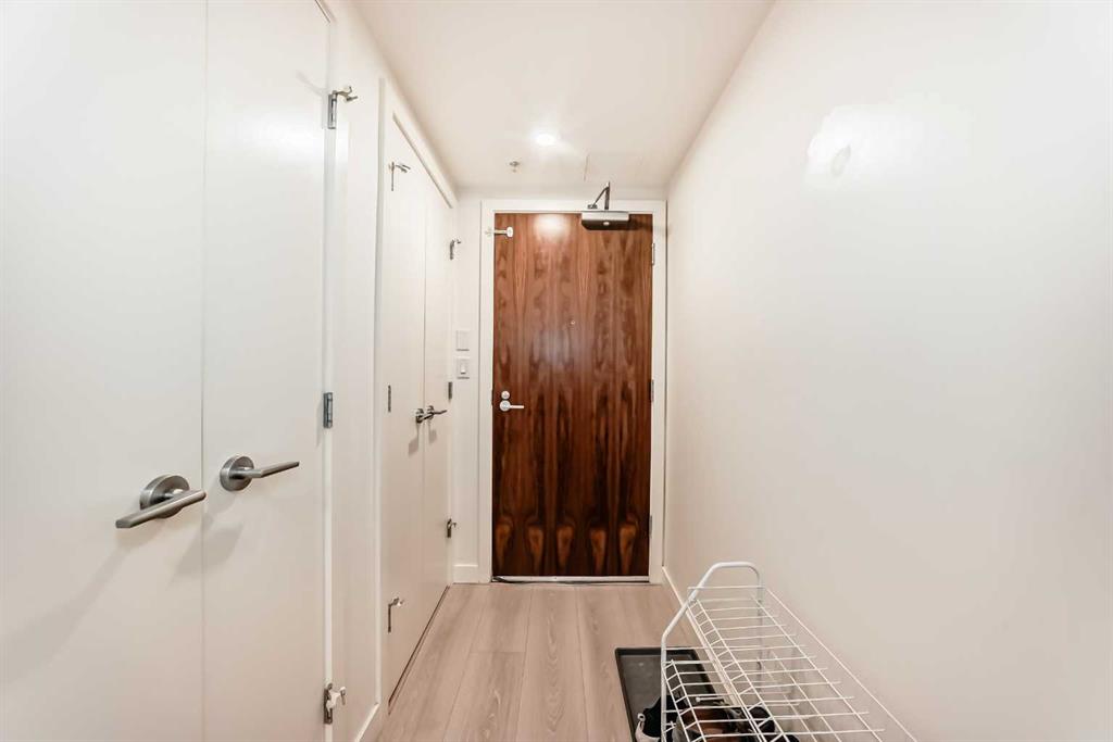 Additional image 4 of 104-108 Waterfront Court SW, Calgary, AB, T2P 1K7