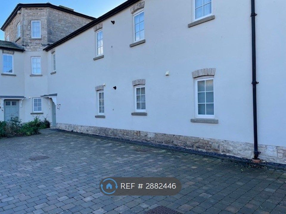 2 bed flat to rentLivingstone Place, St. Asaph LL17