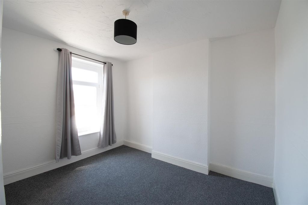 Additional image 5 of 2 bed flat to rentNewland Street, Barry CF62