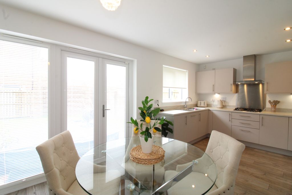 Additional image 7 of 6 bed property to rentKilmelford Drive, Bishopton PA7