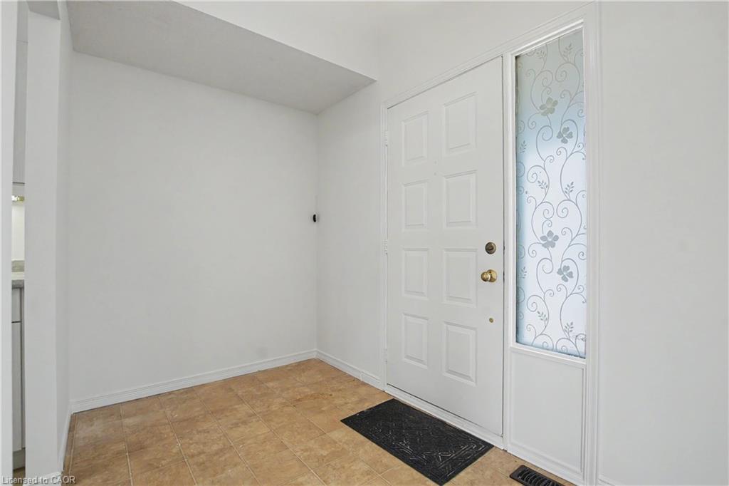 209 Middlebury Drive, Waterloo, ON, N2T 2H6 photo 5