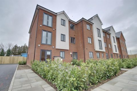 Florin Court, Moneyfield Avenue PO3