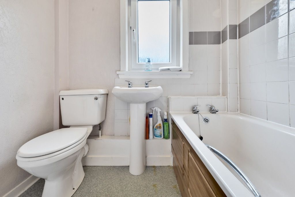 Additional image 12 of 2 bed terraced house to rentBurnhead Crescent, Gilmerton, Edinburgh EH16