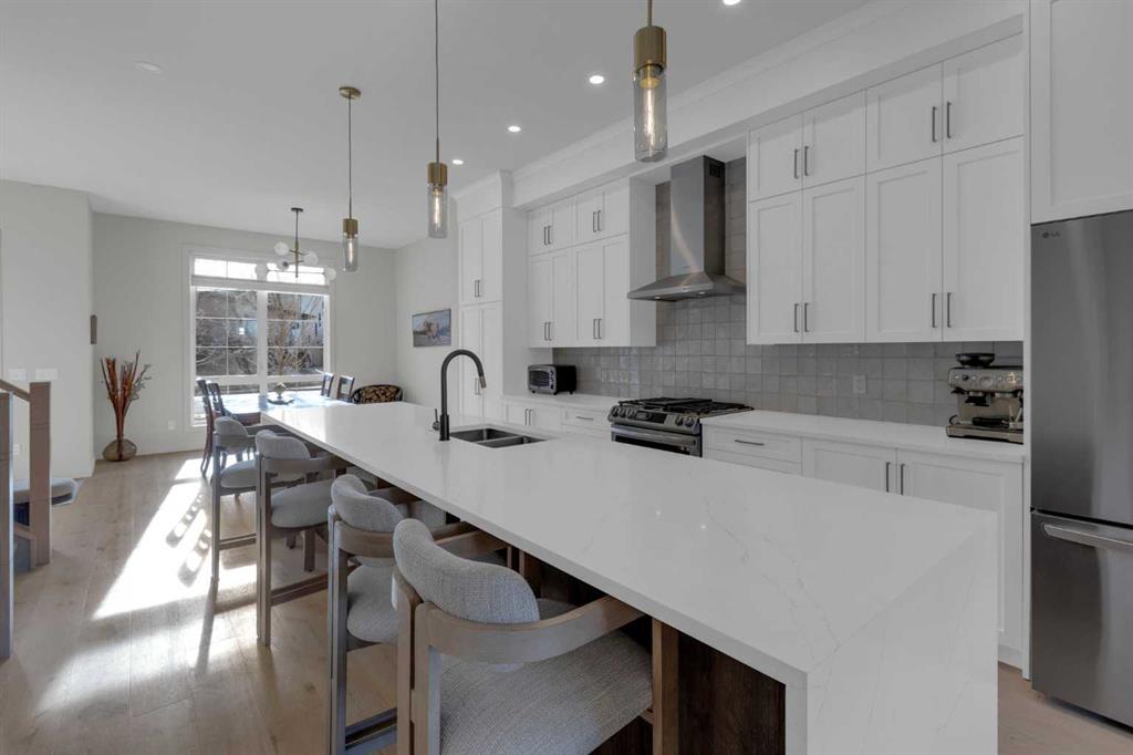 Additional image 3 of 7712 36 Avenue NW, Calgary, AB, T3B 1V3