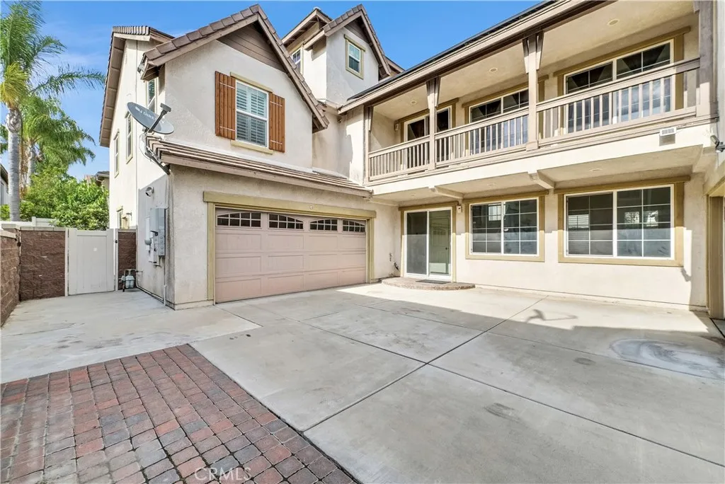 7862 Holland Park Ct, Chino, CA 91708