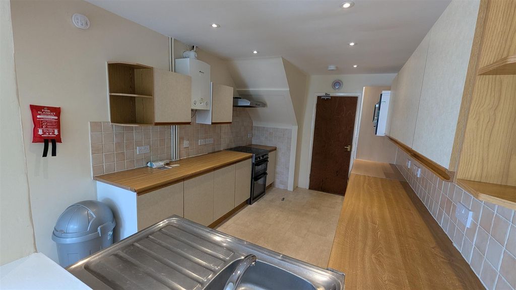 Additional image 10 of 6 bed shared accommodation to rentTeddington Close, Bath BA2