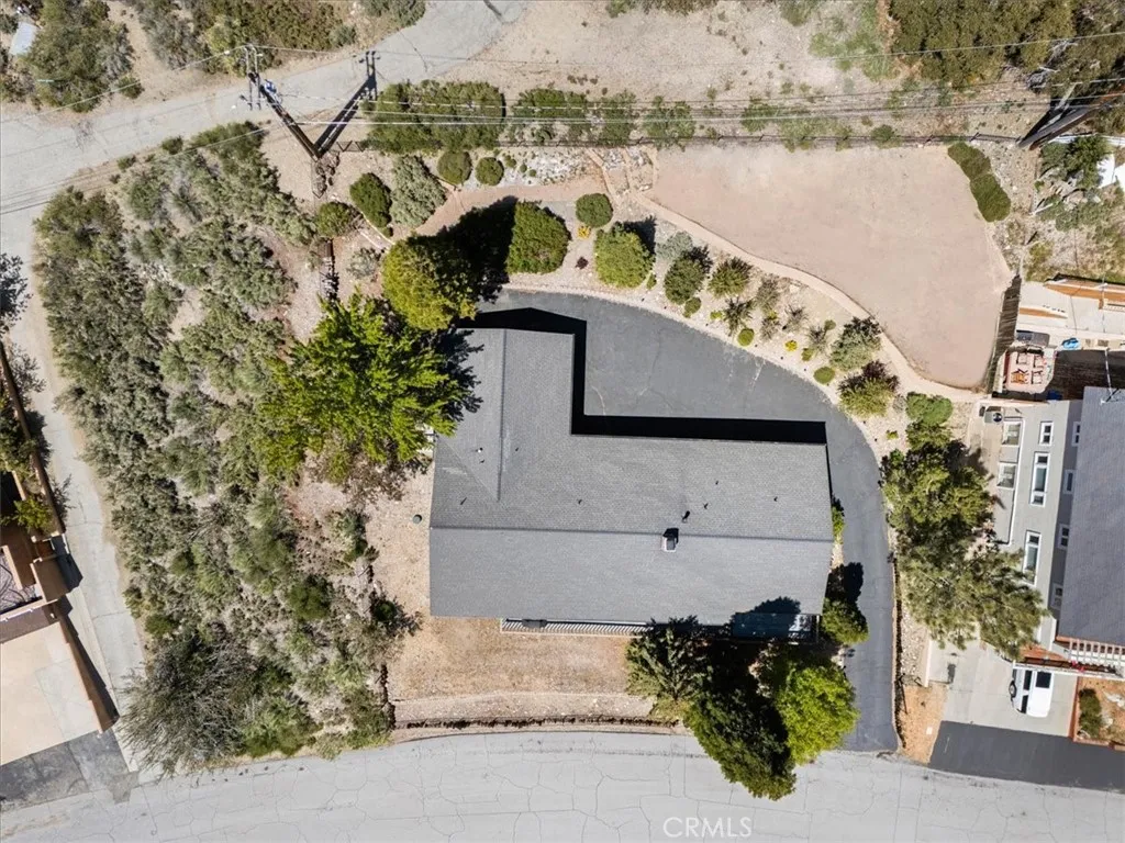 Additional image 80 of 1090 Rivera Dr, Wrightwood, CA 92397