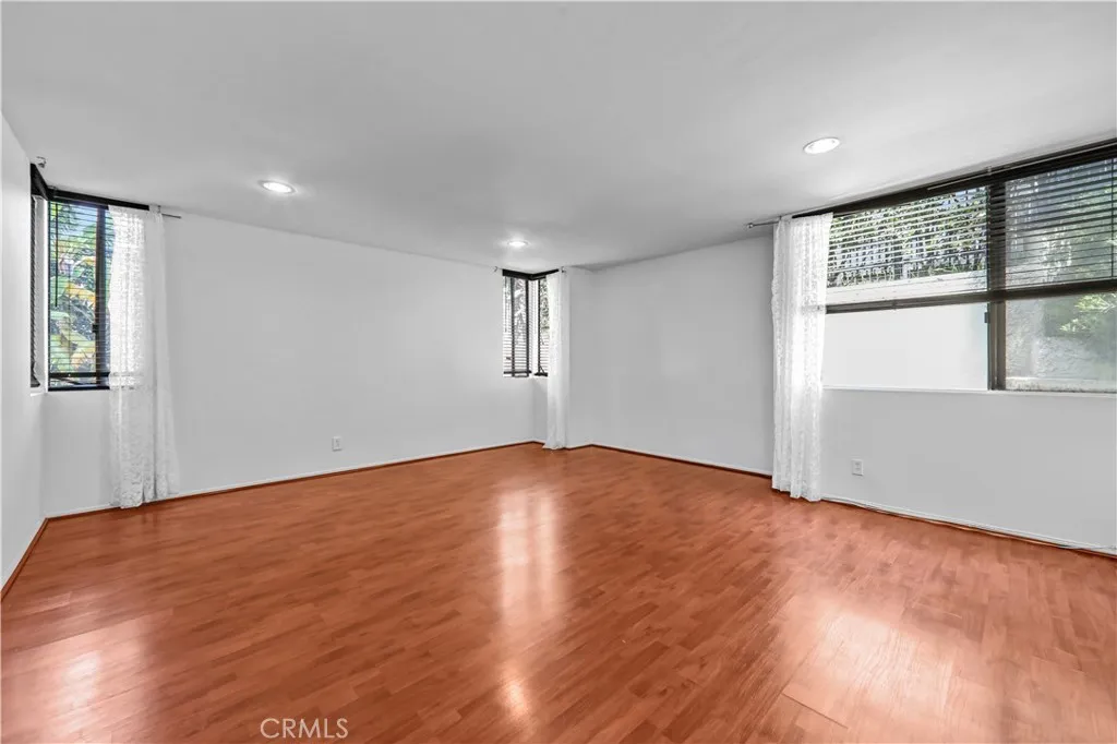 Additional image 16 of 1900 Vine Street Unit 212, Los Angeles, CA 90068