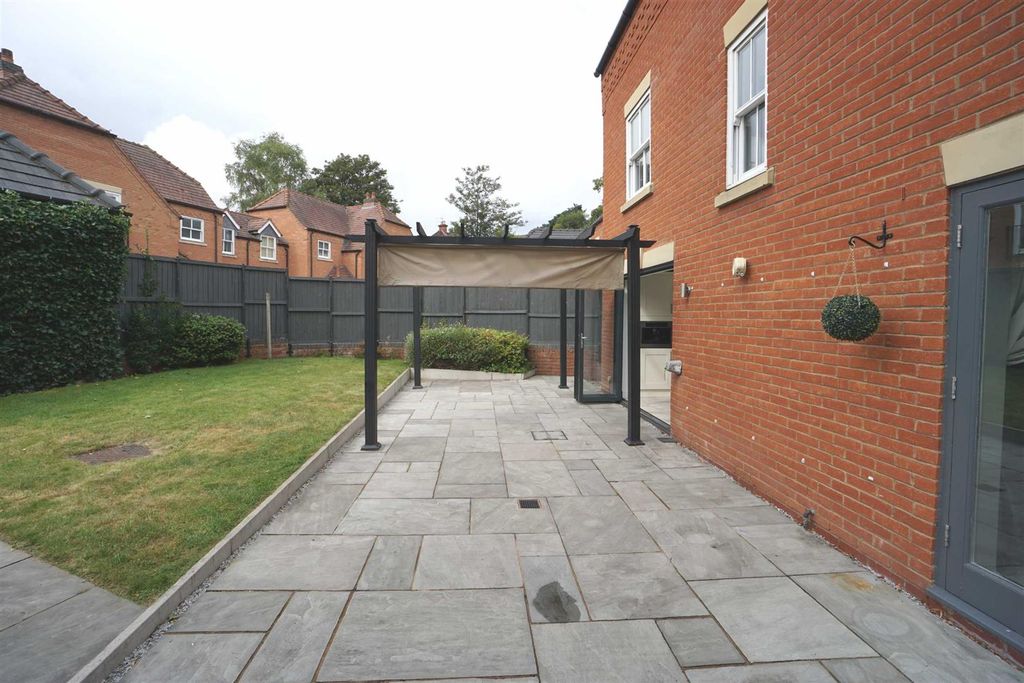 Additional image 9 of 4 bed detached house to rentSutton Park Gardens, Kidderminster DY11