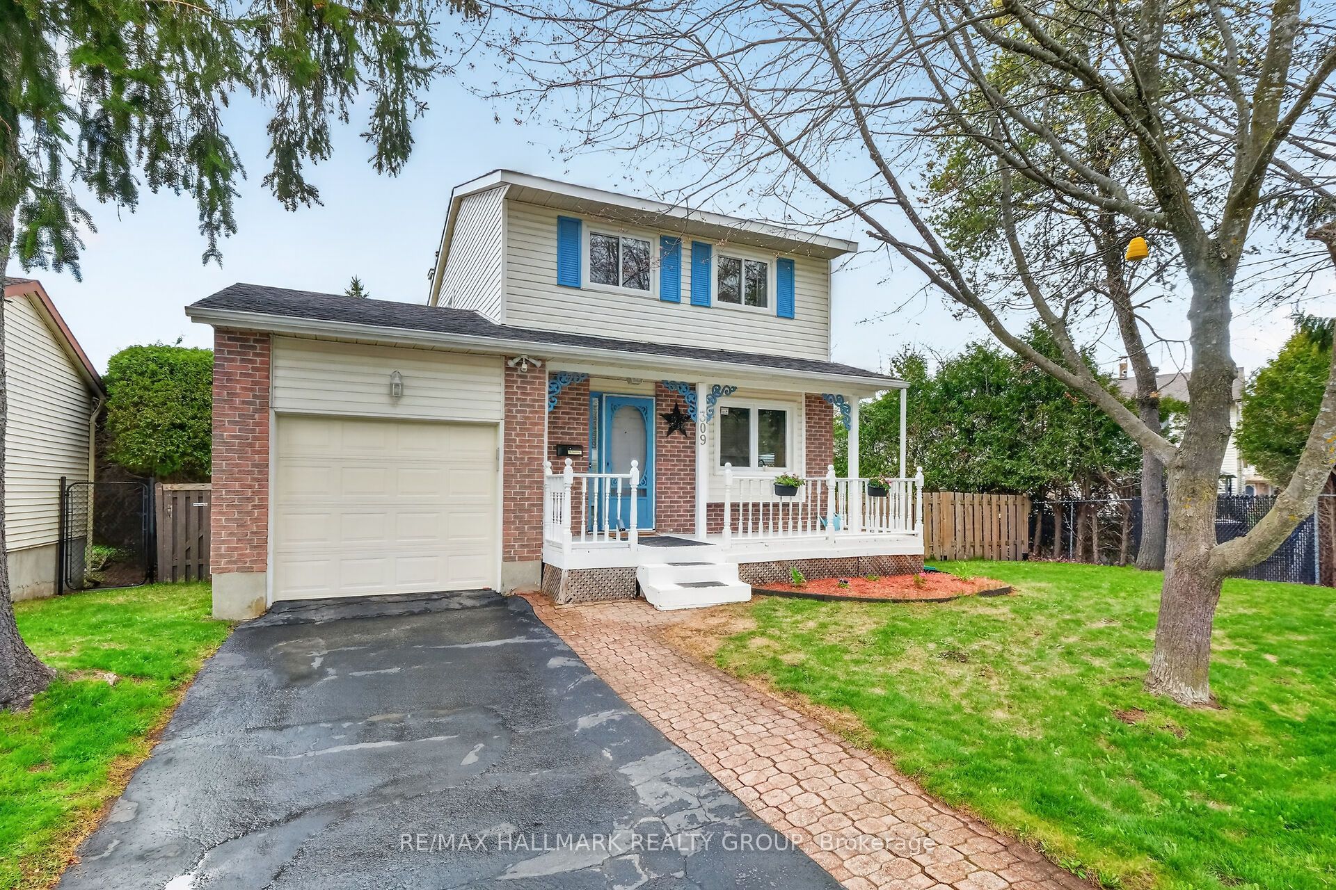 309 Des Epinettes Avenue, Ottawa, ON, K1E 2P1