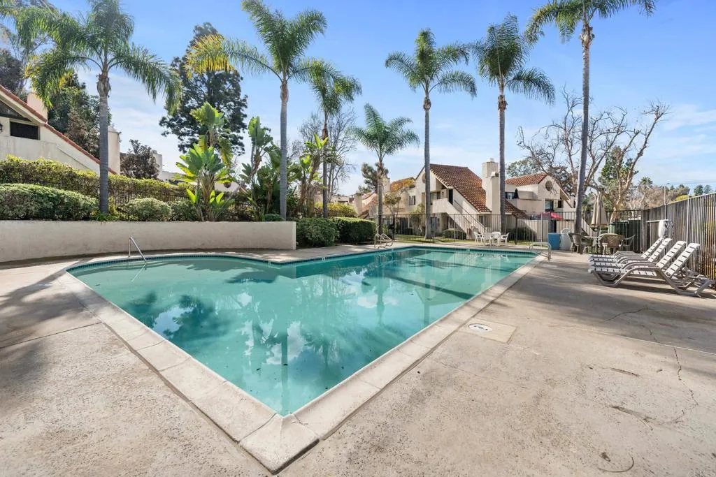 Additional image 29 of 341 N Melrose Drive Unit E, Vista, CA 92083