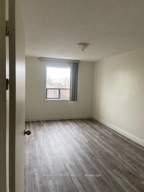Additional image 3 of B-3358 Lake Shore Boulevard W, Toronto, ON, M8W 1M9
