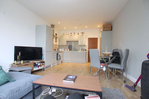 Cathedral Road, Cardiff CF11