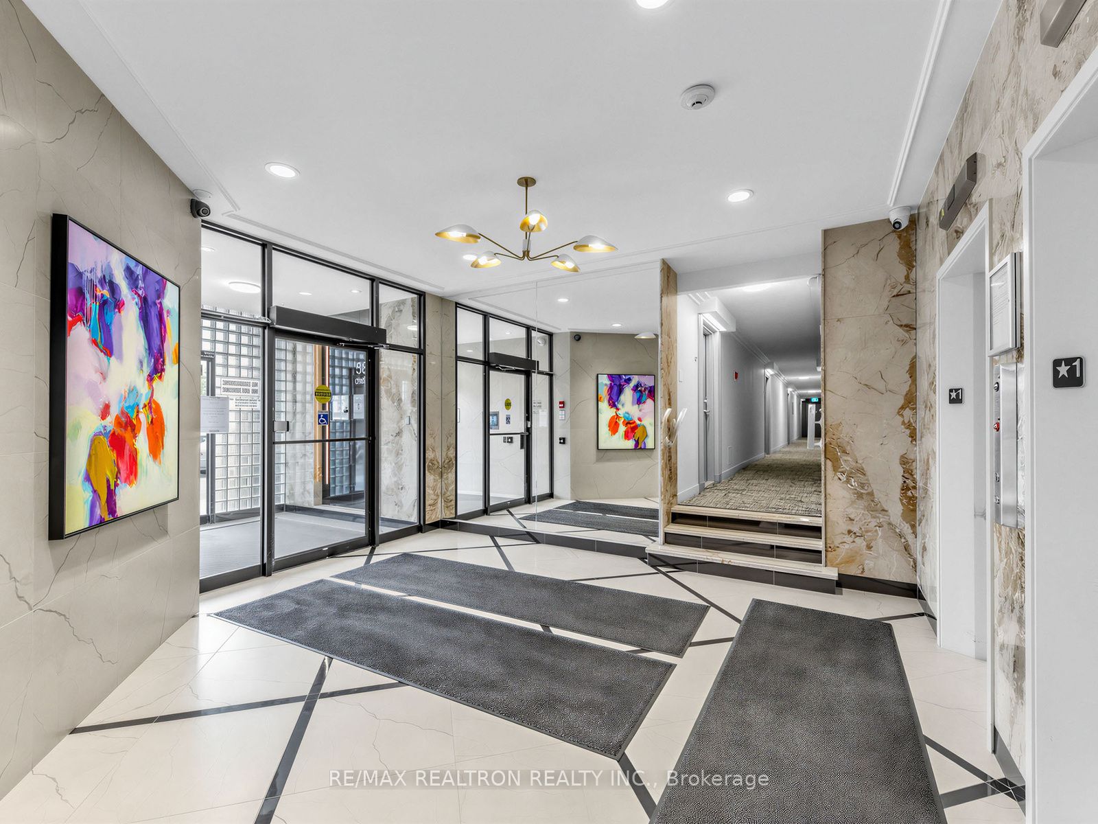 Additional image 3 of 302-580 Christie Street, Toronto, ON, M6G 3E3