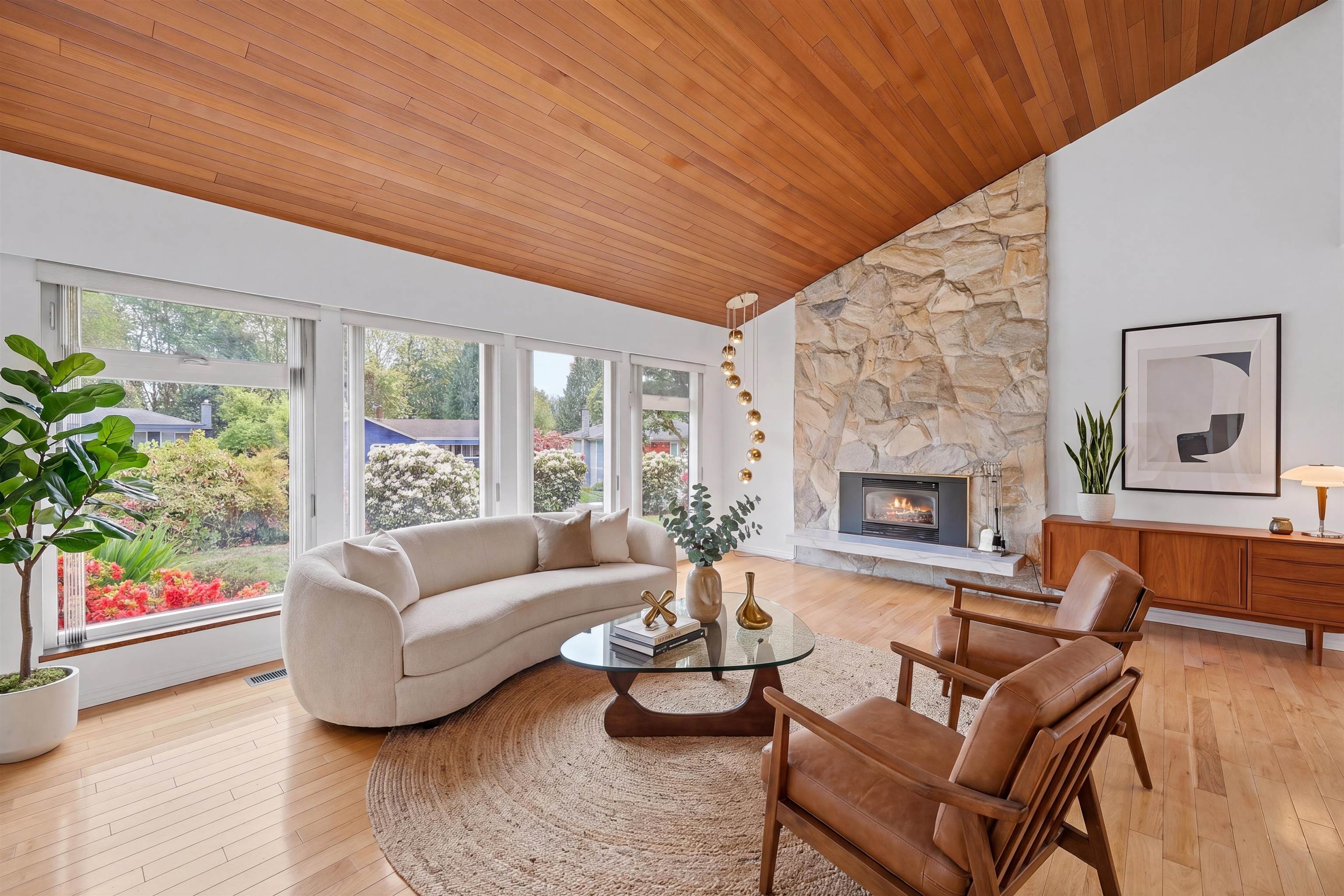 Additional image 5 of 7605 Lawrence Drive, Burnaby, BC, V5A 3M6