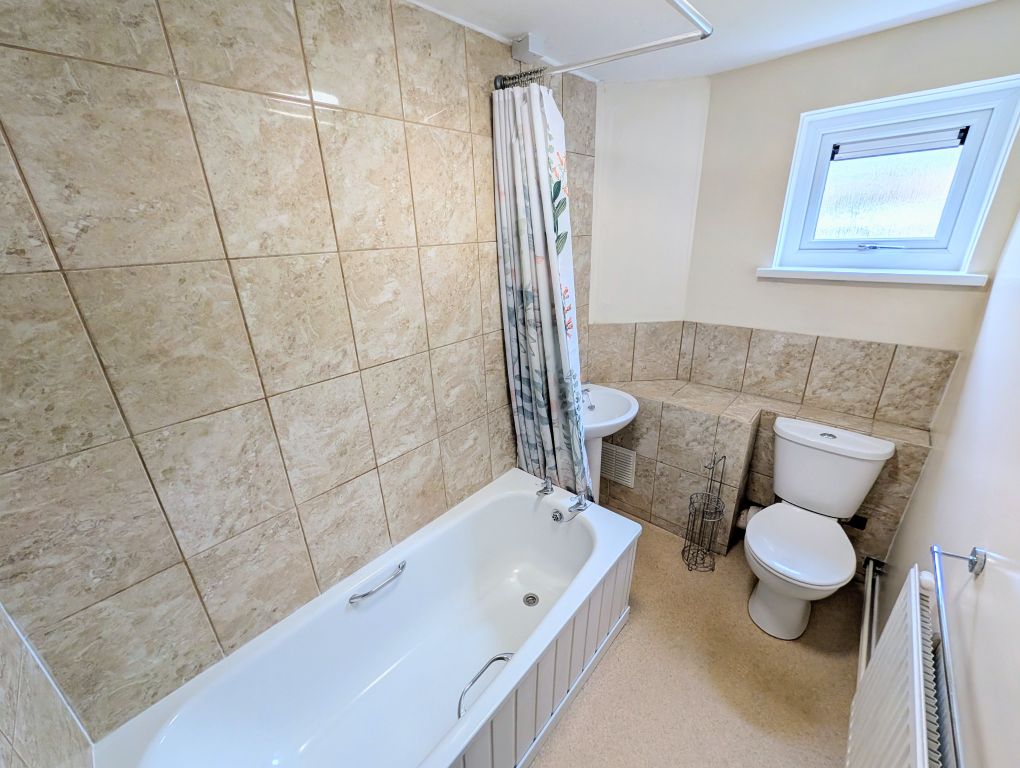 Additional image 5 of 2 bed flat to rentCelyn Court, Pontnewydd, Cwmbran NP44