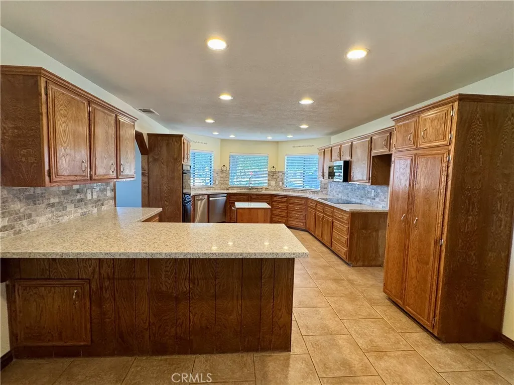 Additional image 30 of 41565 Thornton Ave, Hemet, CA 92544