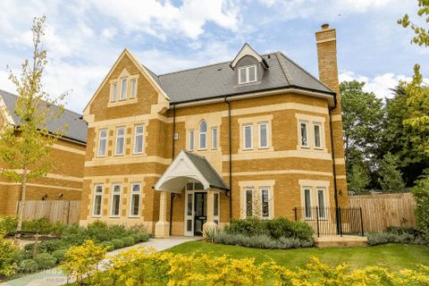 Havanna Drive, Carmel Gate, London NW11
