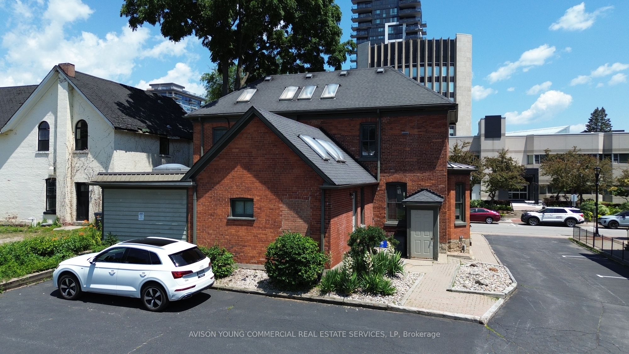 Additional image 3 of 464 Locust Street, Burlington, ON, L7S 1V1