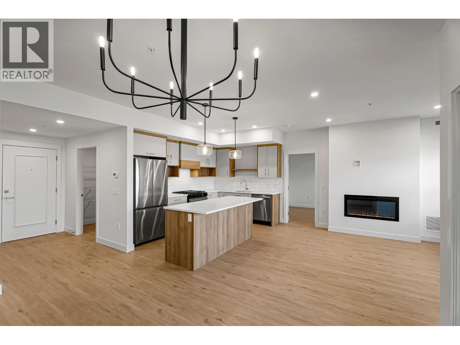 Additional image 4 of 104-1844 Qu'appelle Boulevard, Kamloops, BC, V2E0E8