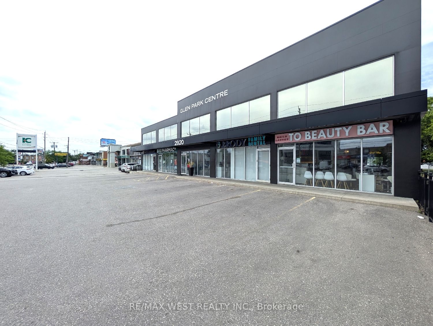 Additional image 5 of LL1-2920 Dufferin Street, Toronto, ON, M6B 3S8