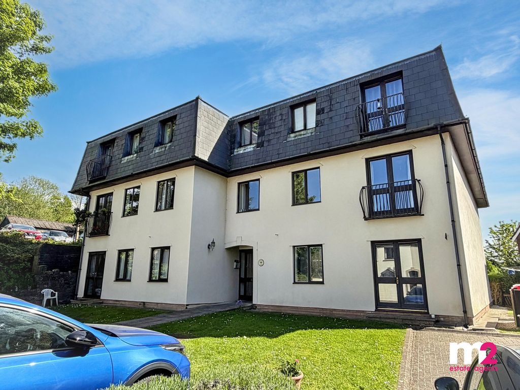 2 bed flat for saleStation Road, Abergavenny NP7