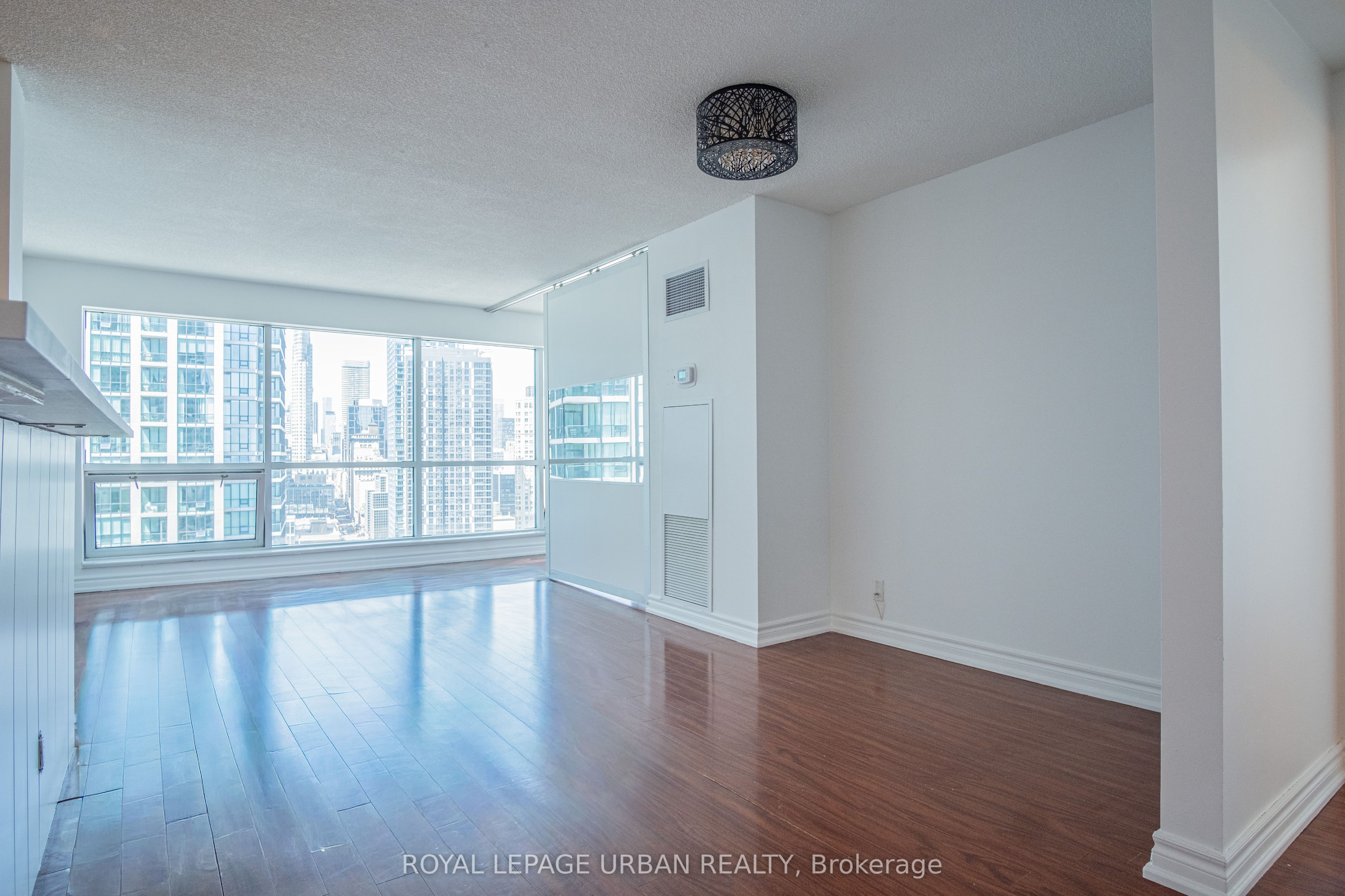 Additional image 4 of 2607-10 Yonge Street, Toronto, ON, M5E 1R4