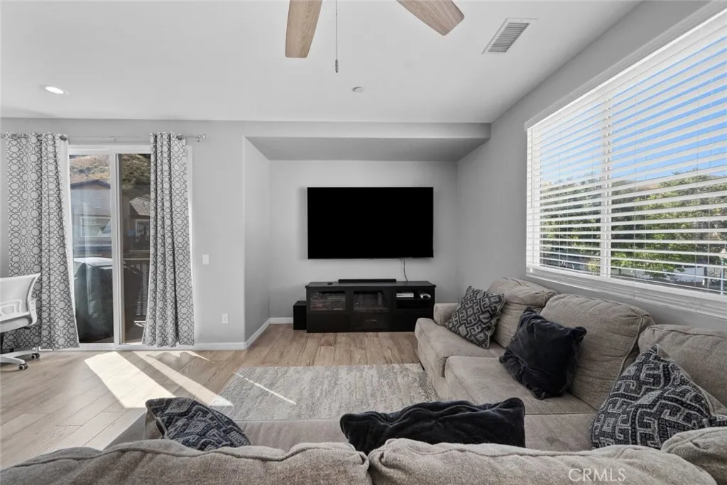 Additional image 35 of 27950 Avalon Drive Unit 50, Canyon Country, CA 91351