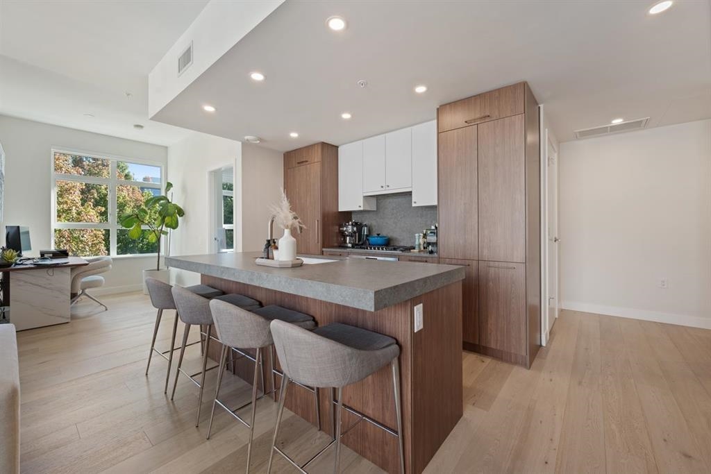 30X-5007 Ash Street, Vancouver, BC, V5Z 0K9