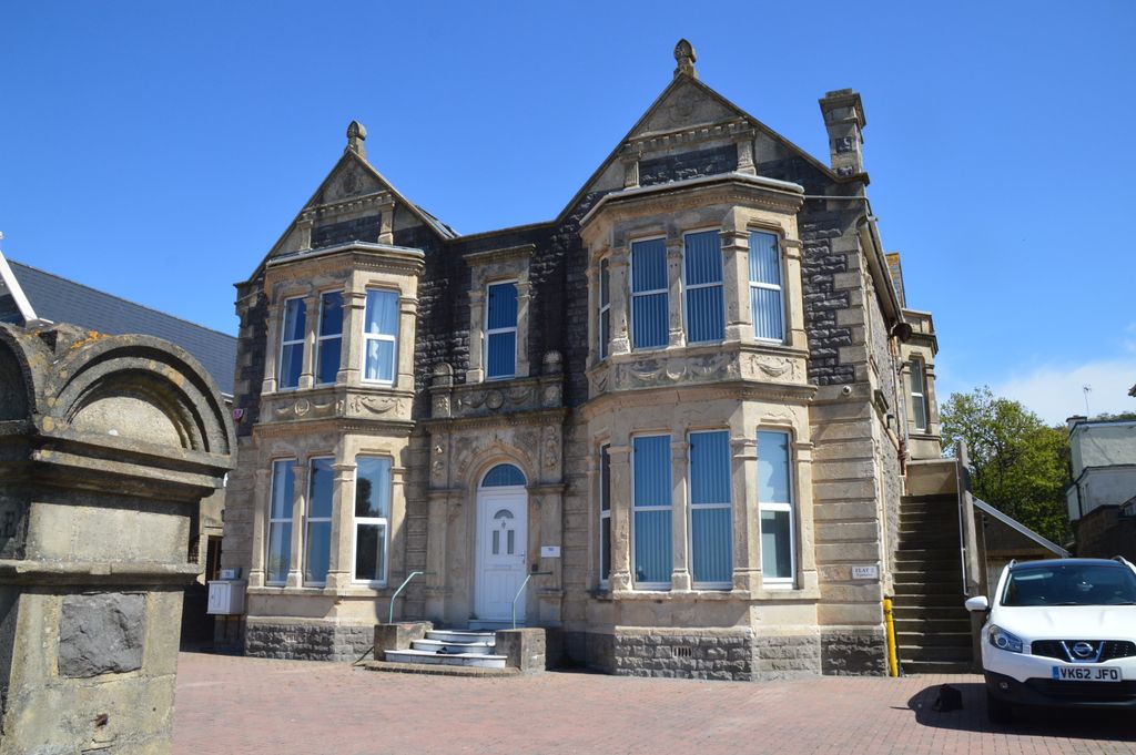 Additional image 12 of 3 bed flat to rentBeach Road, Weston Super Mare BS23