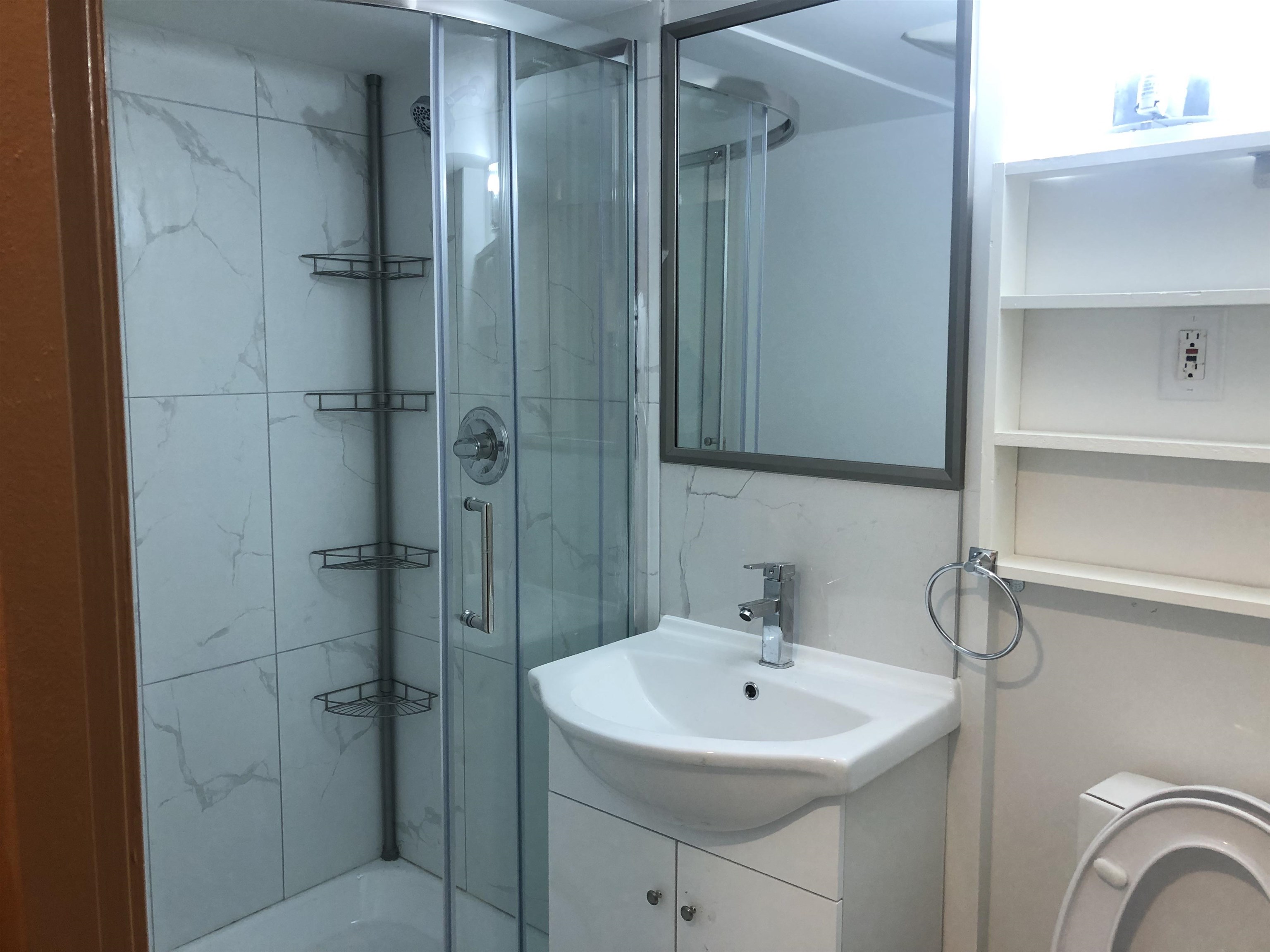 Additional image 5 of 1-4136 Gilpin Crescent, Burnaby, BC, V5G 2K2