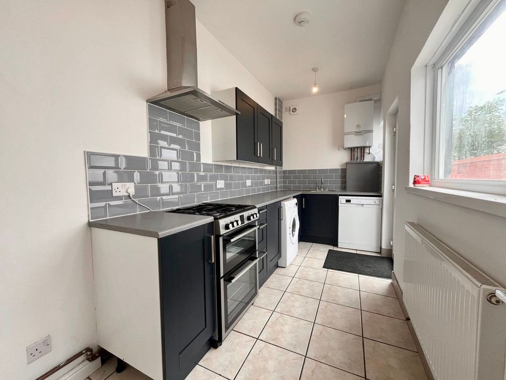 Additional image 2 of 3 bed terraced house to rentColne Street, Newport NP19