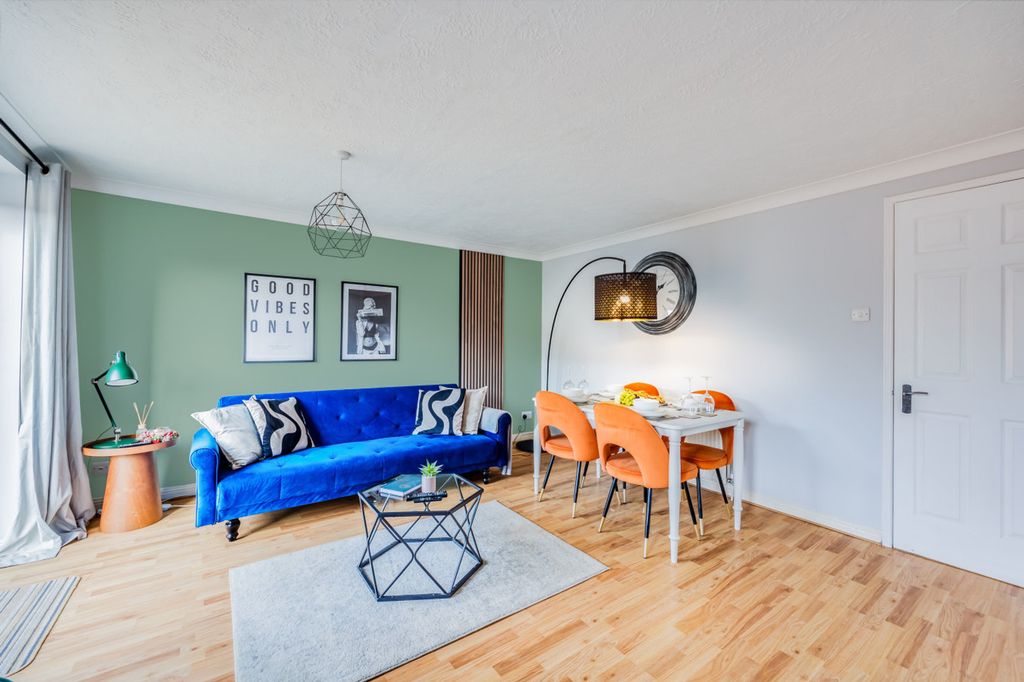 3 bed flat to rentShenley Brook End MK4