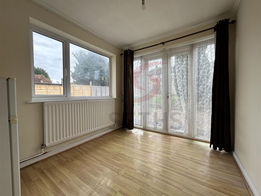 Additional image 5 of 3 bed semi-detached house to rentFerndale Road, Thurmaston, Leicester LE4