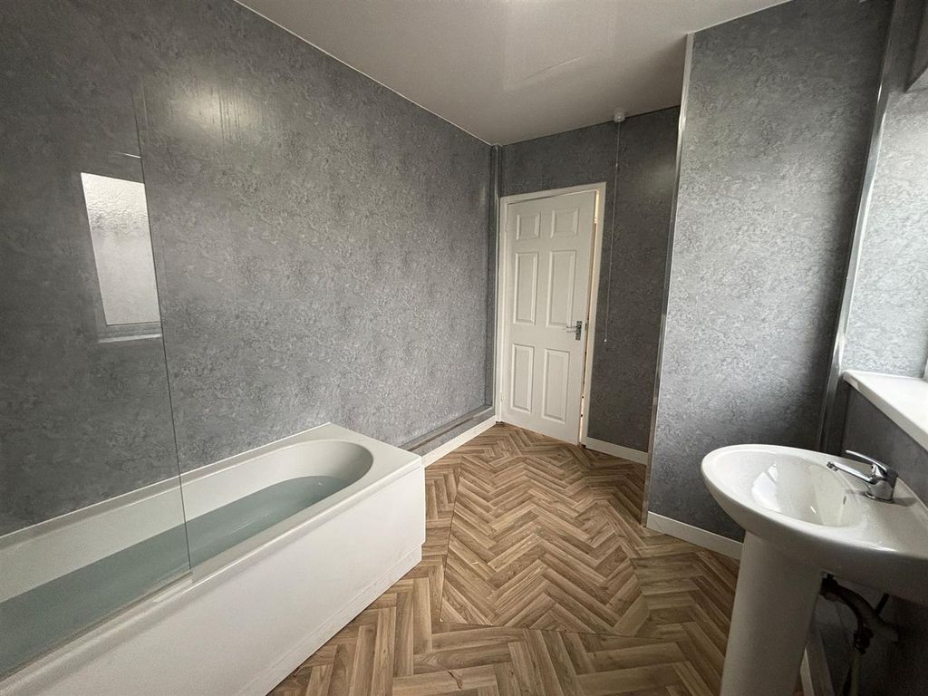 Additional image 12 of 3 bed property to rentBrynonen Terrace, Penydarren, Merthyr Tydfil CF47