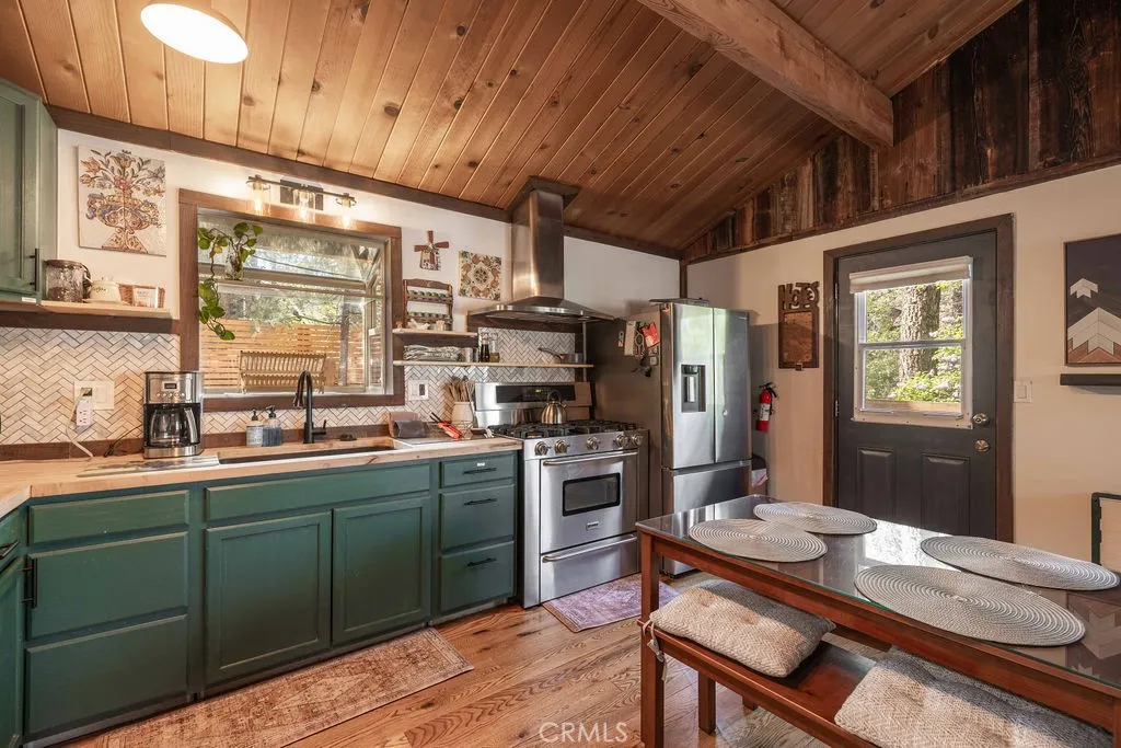 Additional image 8 of 212 Moreno Ave, Sugarloaf, CA 92386