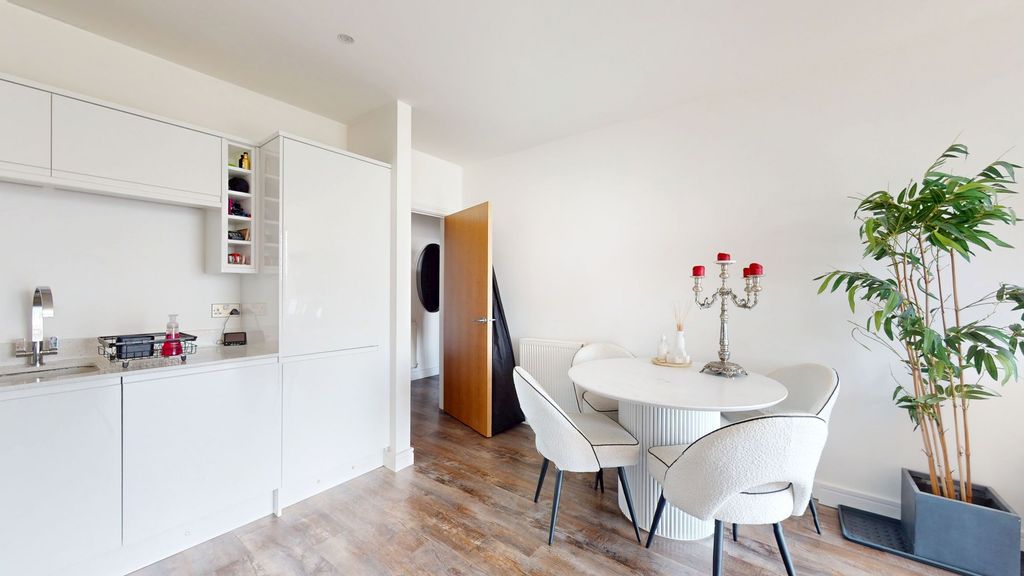 Additional image 8 of 1 bed flat for saleBrittany Street, Plymouth PL1
