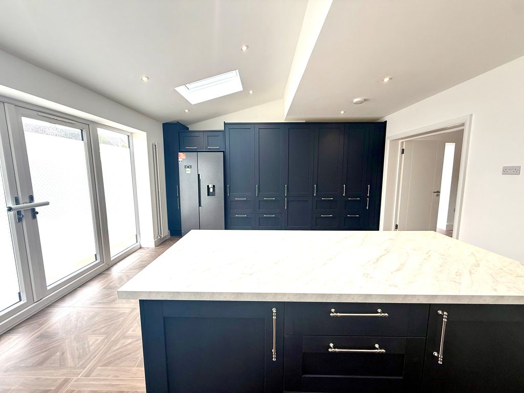 Additional image 13 of 3 bed property to rentSaxville Road, Orpington BR5