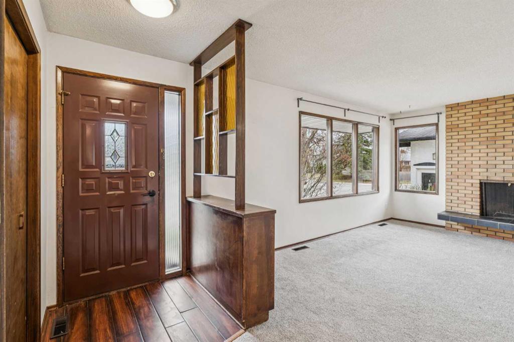 Additional image 2 of 1260 Lake Sylvan Drive SE, Calgary, AB, T2J 3C8