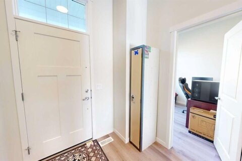 Additional image 8 of 163 Magnolia Way SE, Calgary, AB, T3M 2W3