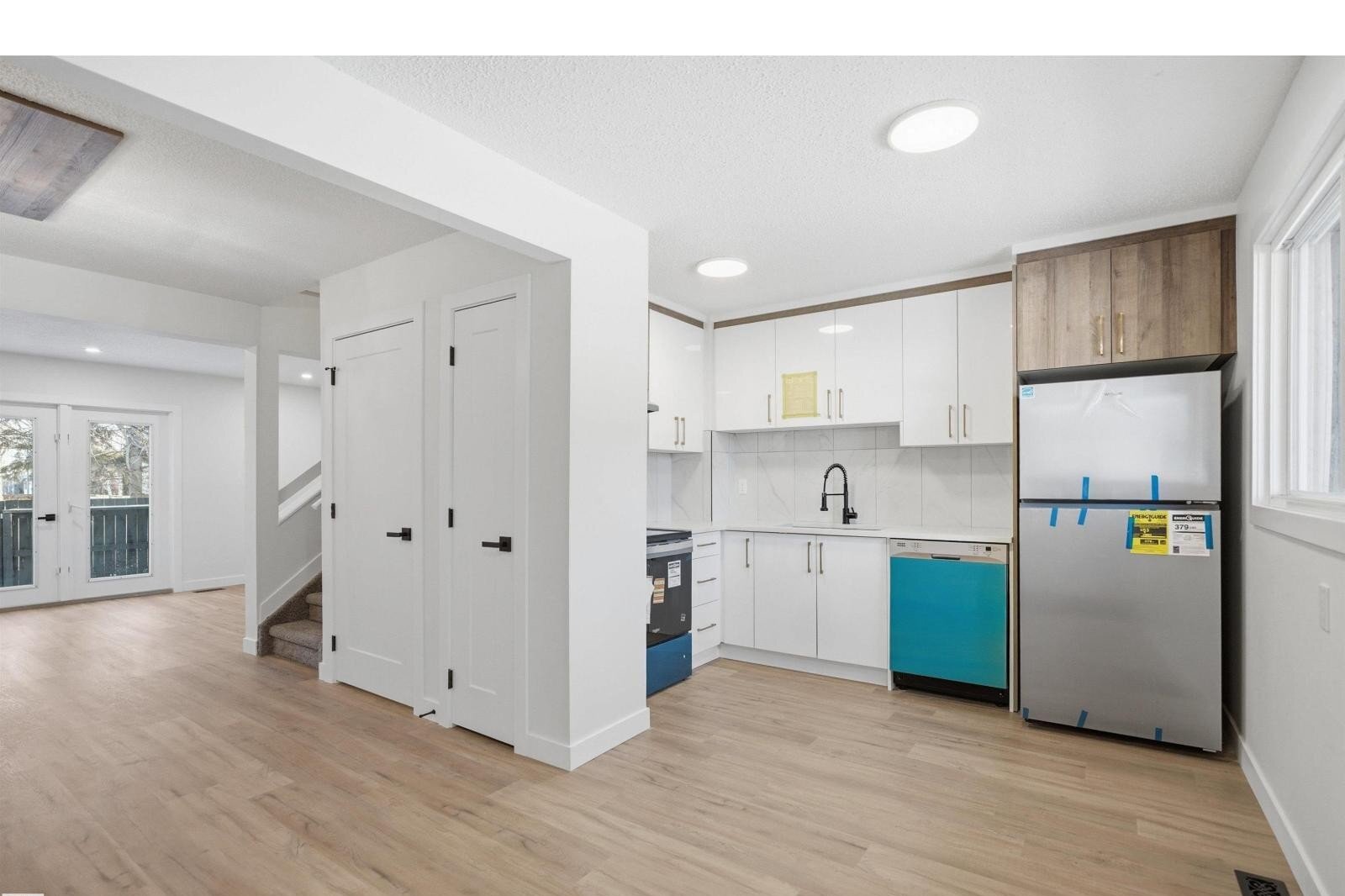 Additional image 7 of 1706 37 Street NW, Edmonton, AB, T6L2R7