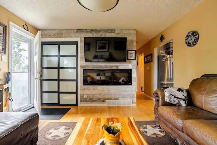 Additional image 3 of 1509 38 Street SE, Calgary, AB, T2A 1G7