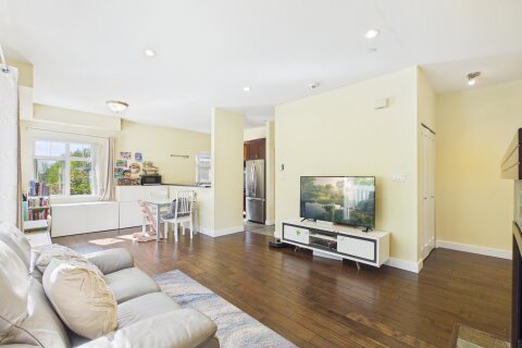 Additional image 8 of 141-7388 Macpherson Avenue, Burnaby, BC, V5J 0A1
