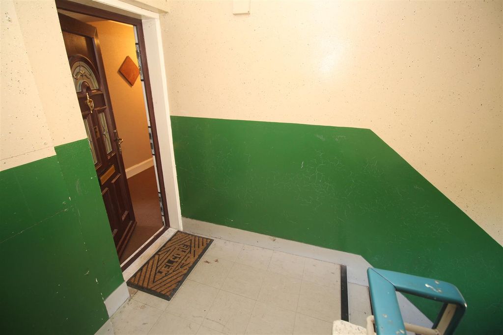 Additional image 14 of 3 bed flat for saleKilcreggan View, Greenock PA15
