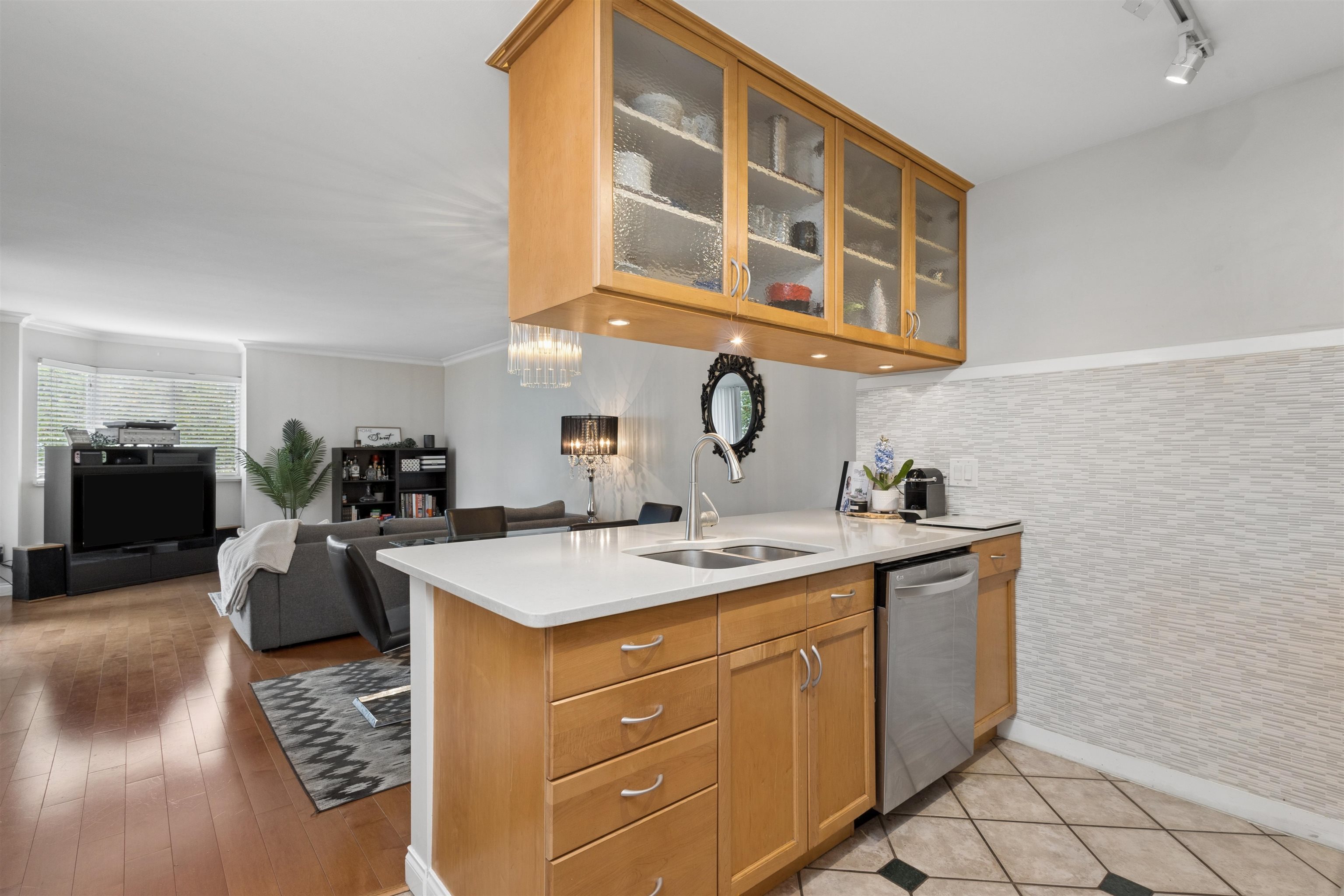 Additional image 3 of 303-1508 Mariner Walk, Vancouver, BC, V6J 4X9