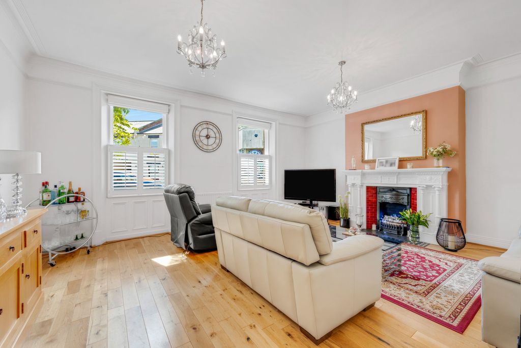 Additional image 4 of 2 bed flat for salePethgate Court, Castle Square, Morpeth NE61
