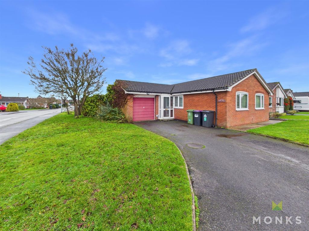 3 bed detached bungalow for saleTrentham Road, Wem, Shrewsbury SY4