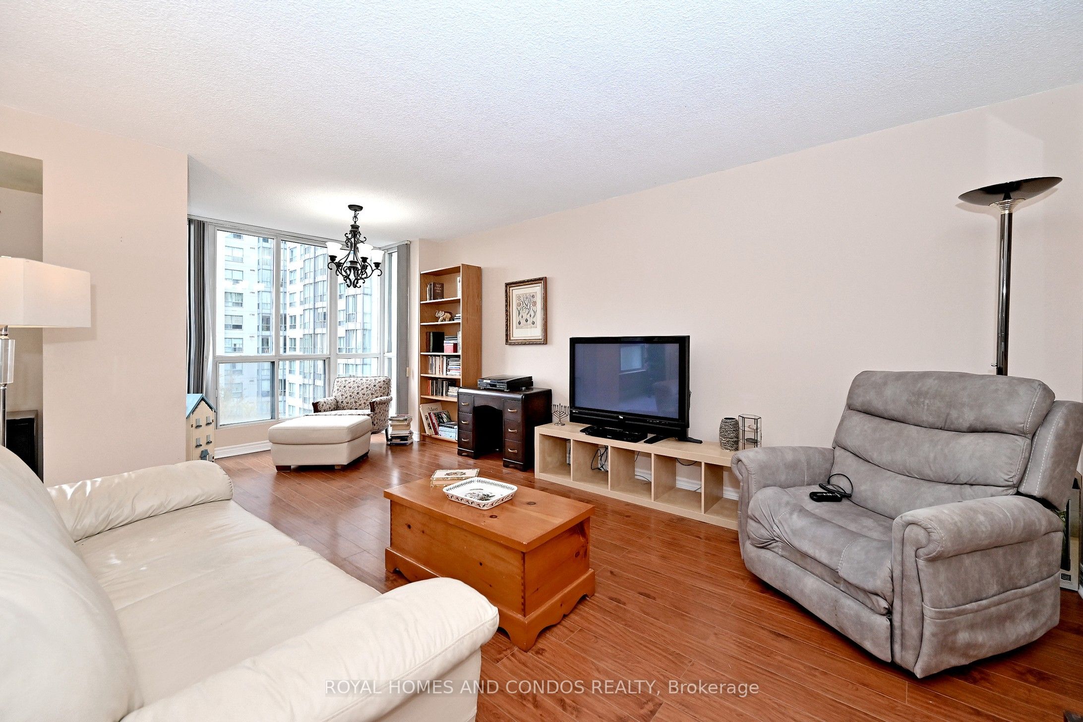 Additional image 2 of 618-2550 Lawrence Avenue E, Toronto, ON, M1P 2R7