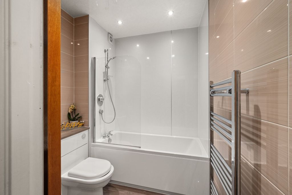 Additional image 14 of 2 bed flat for saleFlat 23 Taypark, Broughty Ferry DD5