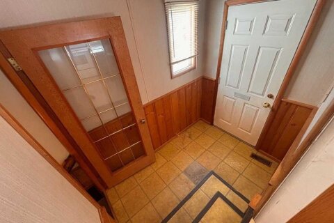 Additional image 8 of 1238 8 Street N, Lethbridge, AB, T1H 1Z4